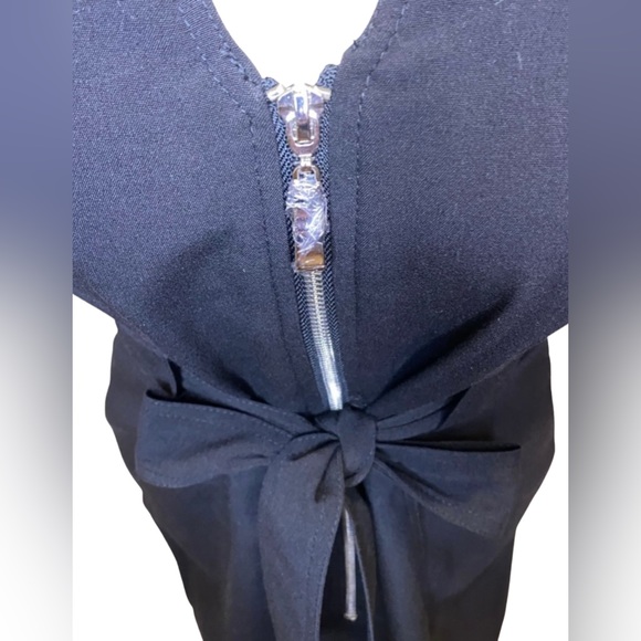 Sandra Darren Zip Front Belted Dress - Picture 2 of 9